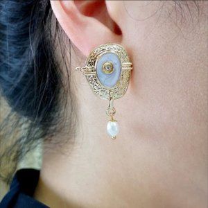 Elizabeth Gold Earrings with White Pearl ♥